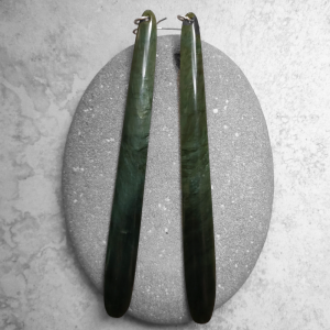 NZ Greenstone drop earrings