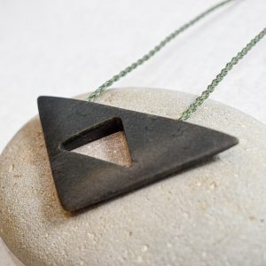 NZ Greenstone/Pounamu Tapa Toru Pendant