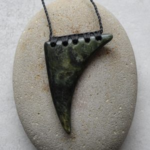 NZ Greenstone/Pounamu Niho/Tooth Pendant
