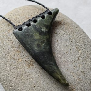 NZ Greenstone/Pounamu Niho/Tooth Pendant