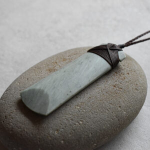 NZ Greenstone/Pounamu Hei Toki Pendant