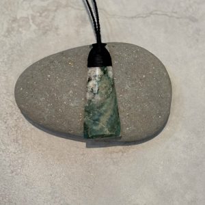 NZ greenstone toki or adze pendant